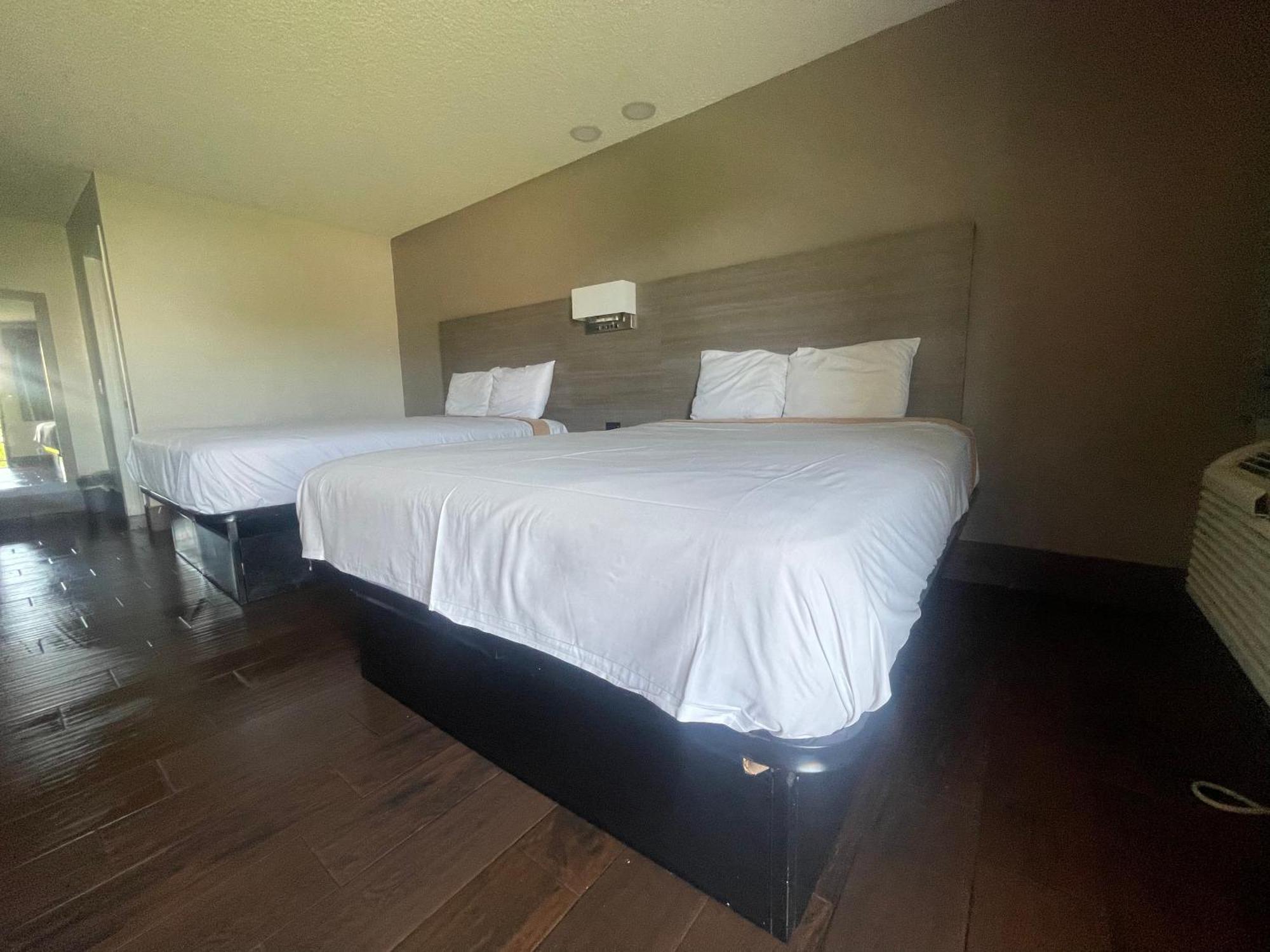 Simplestay Suites - Downtown Сан Бернардино Екстериор снимка