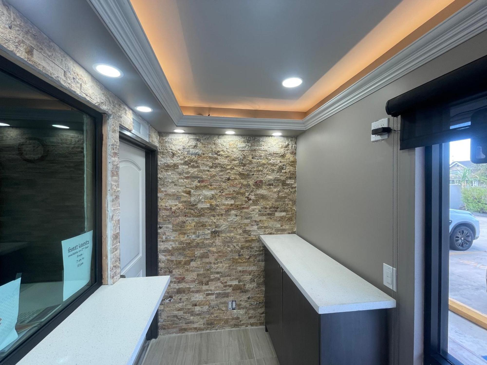 Simplestay Suites - Downtown Сан Бернардино Екстериор снимка