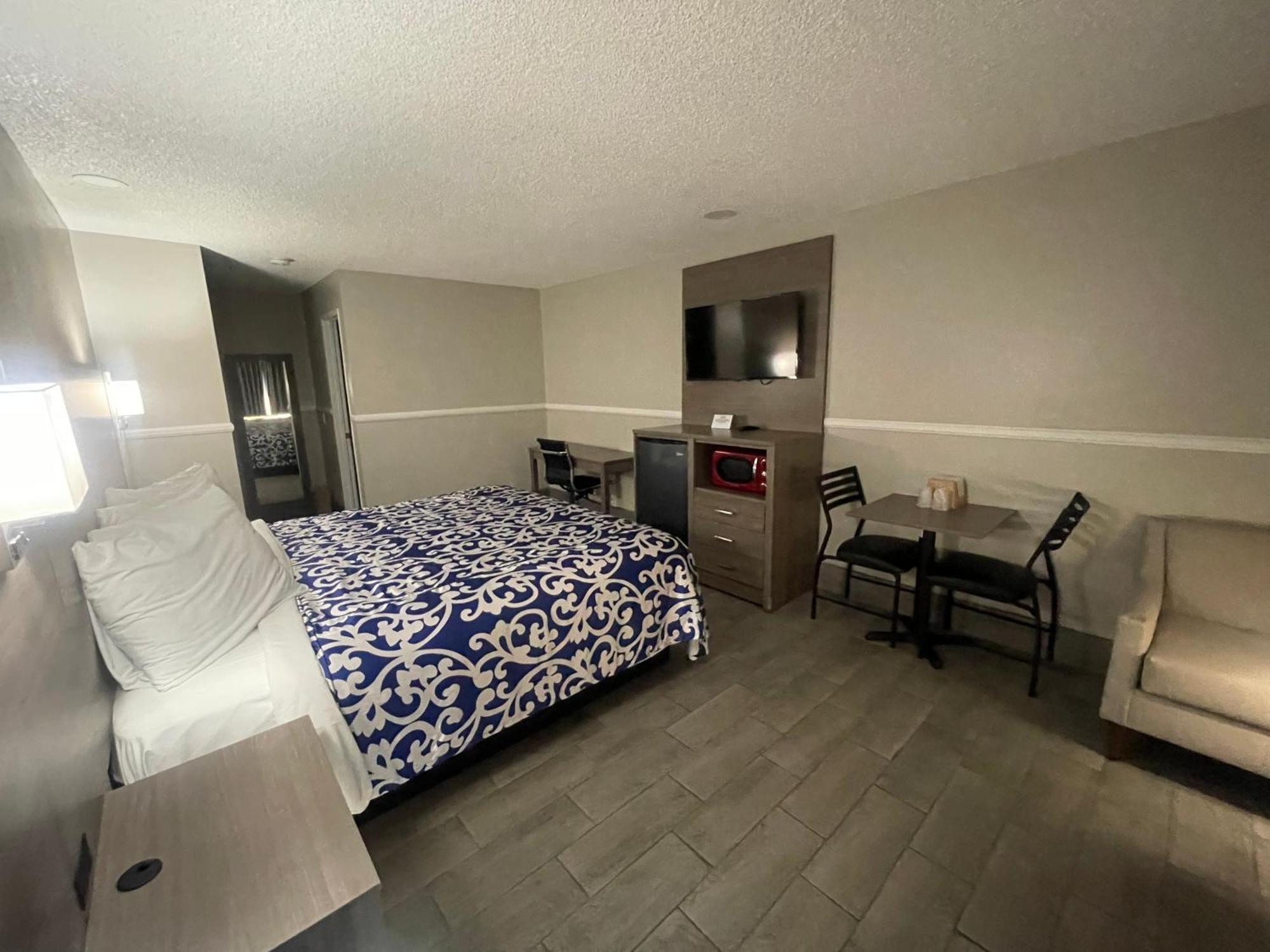 Simplestay Suites - Downtown Сан Бернардино Екстериор снимка