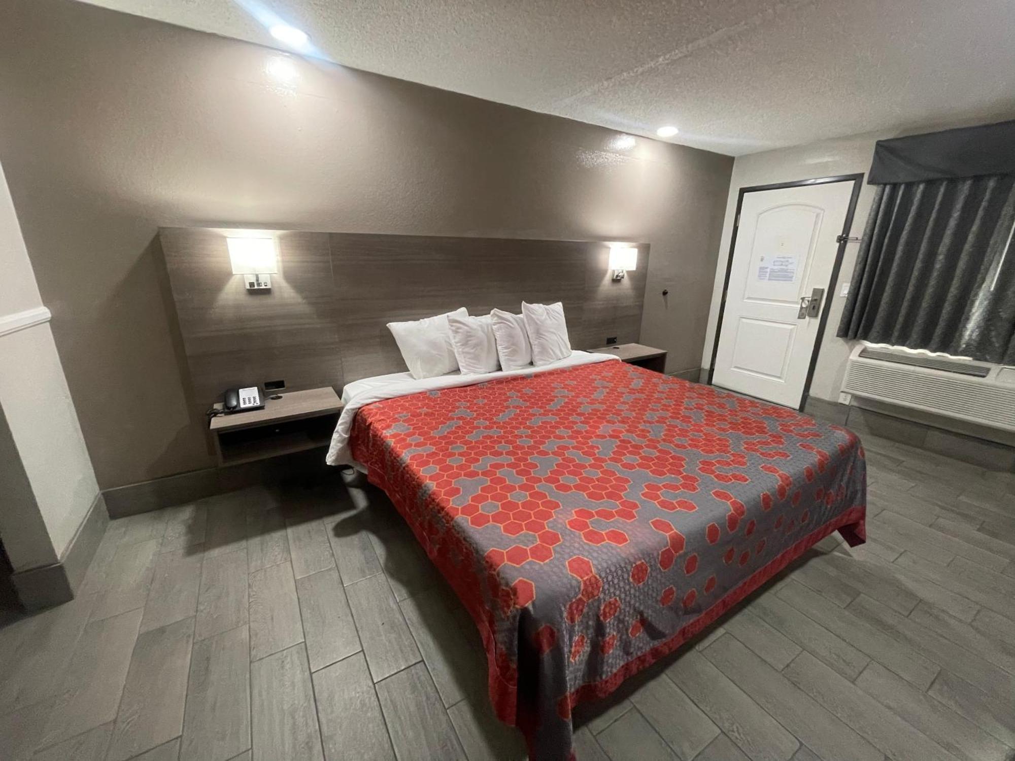 Simplestay Suites - Downtown Сан Бернардино Екстериор снимка